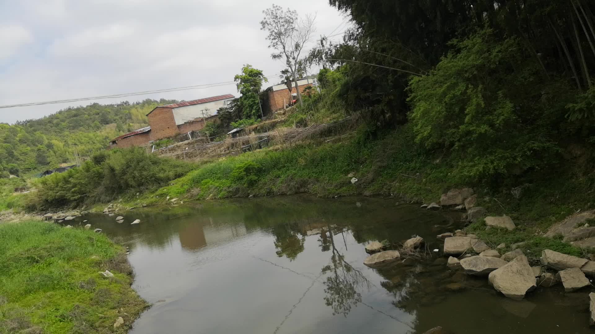 泮洋乡曲斗溪风光秀丽